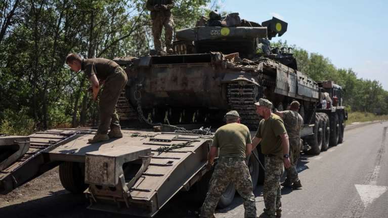 Ουκρανία: &quot;Περικυκλωμένοι 1.000 Ρώσοι στρατιώτες στη Χερσώνα&quot;, λέει ο σύμβουλος Ζελένσκι