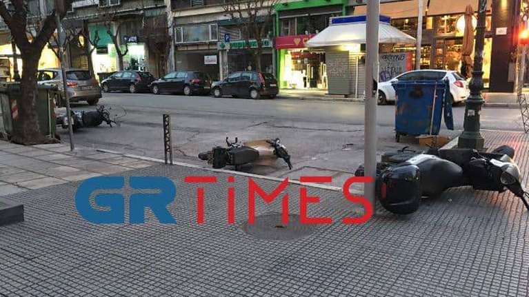 Θεσσαλονίκη: Στο έλεος των μποφόρ τα... δίκυκλα [εικόνες]