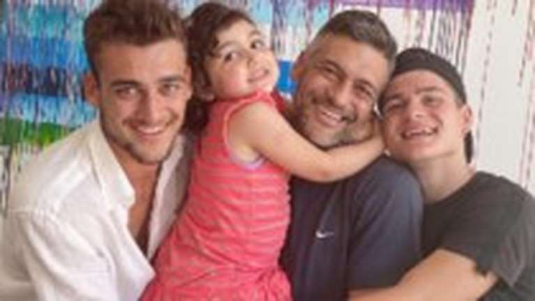 Στέλιος Κρητικός | Ήρθε στον κόσμο το τέταρτο παιδί του!