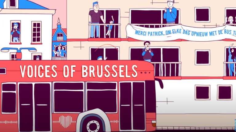 Το λεωφορείο &quot;Voices of Brussels&quot; κυκλοφορεί και μεταδίδει μηνύματα αγάπης - Βίντεο