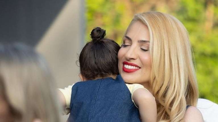 Μαρία Ηλιάκη: Η κόρη της, Κατερίνα είναι η μεγαλύτερη fan του Μίλτου Τεντόγλου - Το αστείο βίντεο που δημοσίευσε