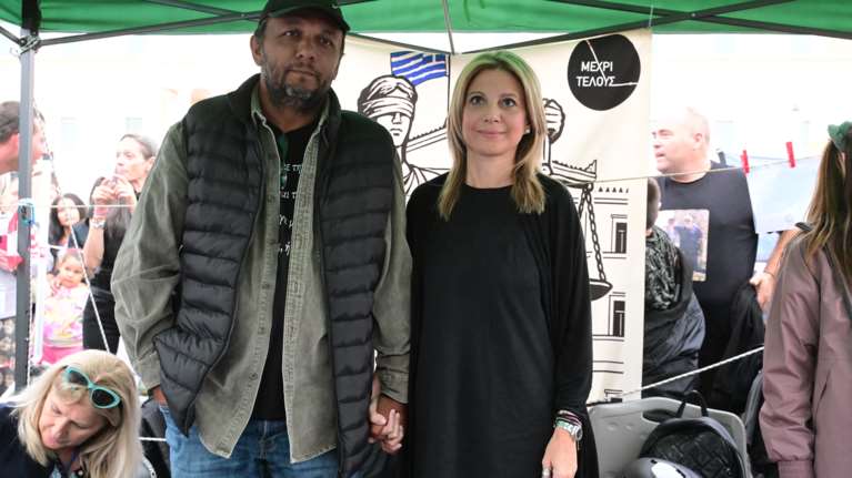 Πάνος Ρούτσι: &quot;Θα φτάσω μέχρι τέλους&quot; - Νέα συγκέντρωση αλληλεγγύης στο Σύνταγμα - [εικόνες]