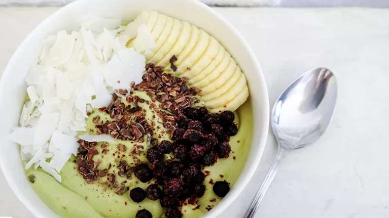 Αντιγηραντική διατροφή: Τι περιλαμβάνει και σε ποια ηλικία πρέπει να την υιοθετήσεις;