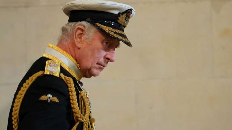 Βασιλιάς Κάρολος: Υπό έναν όρο θα δώσει βασιλικούς τίτλους στα παιδιά του πρίγκιπα Χάρι και της Μέγκαν, Λίλιμπετ και Αρτσι