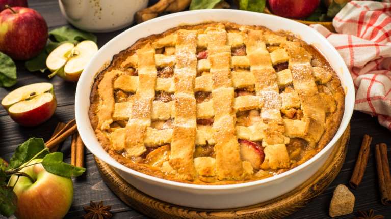 Συνταγή: Θεϊκή μηλόπιτα 1000 στρώσεων χωρίς ζάχαρη - Με 5 μόνο υλικά