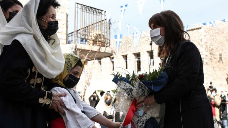 Σακελλαροπούλου: Στην Αρεόπολη για την επέτειο της έναρξης του απελευθερωτικού αγώνα [Φωτογραφίες]