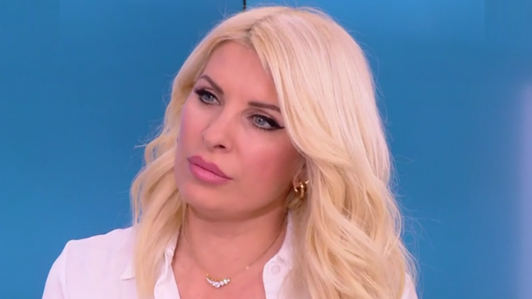 Ελένη Μενεγάκη: &quot;Ζορίστηκα στην πορεία με τα παιδιά. Έχω αισθανθεί πως κάτι δεν πάει καλά&quot;