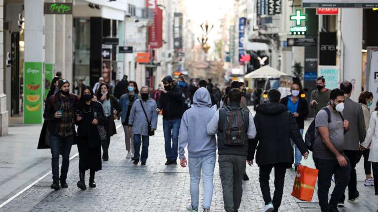 Κορονοϊός: Αυτοί είναι οι τρεις δείκτες  για την Αττική που τρομάζουν τους ειδικούς