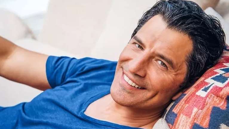 Η Αριάδνη Ρουβά έχει μεγαλώσει πολύ: Φωτογραφίζεται στην αγκαλιά του Σάκη Ρουβά και "λιώνει" το Instagram