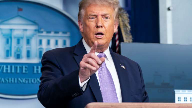 Κορονοϊός: Ο Τραμπ τώρα &quot;τάζει&quot; το εμβόλιο πριν τις εκλογές - Ετοιμο πριν τις 3 Νοεμβρίου