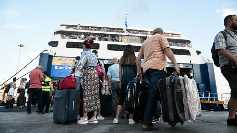 &quot;Φωτιά&quot; στις τιμές των ακτοπλοϊκών εισιτηρίων - 20%-30% η αύξηση φέτος