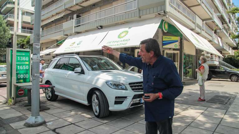 Η μικρή Μαρκέλλα αποκαλύπτει: &quot;Αυτή που με πήρε, μου έδωσε 30 ευρώ για να πάω σπίτι&quot; [Βίντεο]