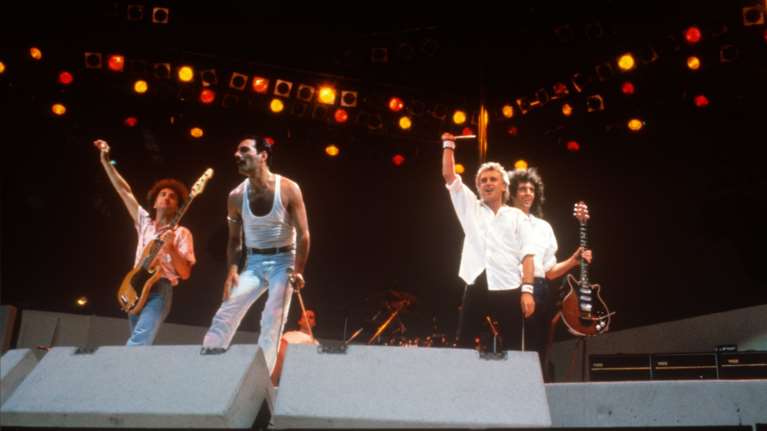 40 χρόνια από το Live Aid: Η θρυλική συναυλία ζωντανεύει και θυμόμαστε τις μυθικές στιγμές