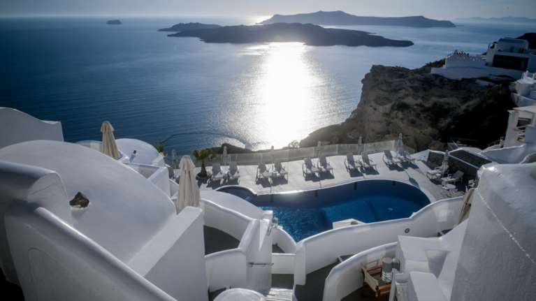 ''Πετάει'' ο τουρισμός: Οι δυναμικές επιδόσεις προμηνύουν παράταση της τουριστικής περιόδου