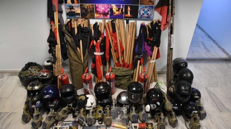 Κατάληψη "Mundo Nuevo": Η επιχείρηση της ΕΛ.ΑΣ για την εκκένωσή της στη Θεσσαλονίκη [Βίντεο-Εικόνες]