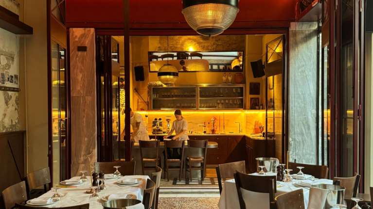 Το dining out στην Αθήνα είναι πλέον ένα χορογραφημένο (υπερ)θέαμα