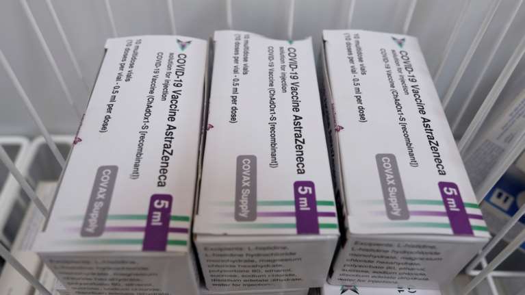 Αποκάλυψη ΕΜΑ: 325 περιστατικά σπάνιων θρομβώσεων παγκοσμίως - Τα  287 της Astrazeneca