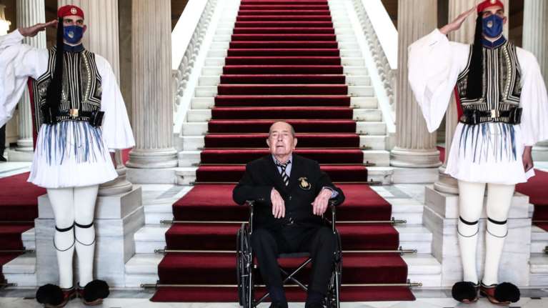 Ιάκωβος Τσούνης: Δημοσία δαπάνη και με στρατιωτικές τιμές εν ενεργεία Υποστρατήγου η κηδεία του