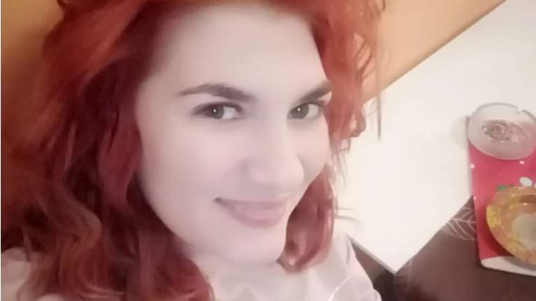 Ρούλα Πισπιρίγκου: Ποιον πήρε μαζί της για μάρτυρα για τη νέα της ταυτότητα στο αστυνομικό τμήμα