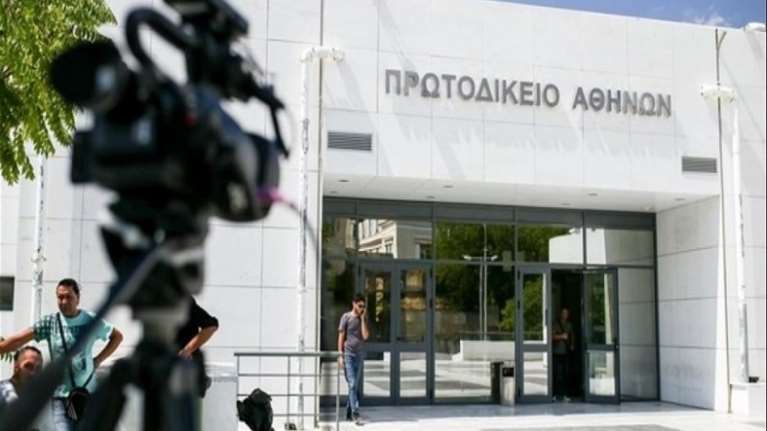 Άρχισαν τα... όργανα: Eισαγγελική έρευνα για θεωρίες συνωμοσίας σχετικά με τον κορονοϊό