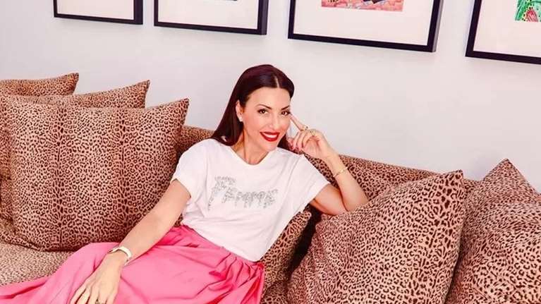 Λαμπερή στα μαύρα: Η Σίσσυ Φειδά πιο όμορφη από ποτέ σε σπάνια εμφάνιση