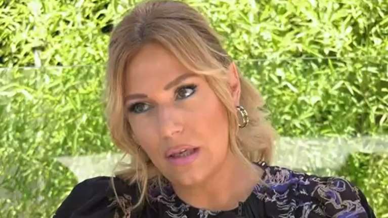 Η Τίνα Μεσσαροπούλου για όλους: Οι παρουσιαστές που &quot;έχτισαν&quot; πάνω στην Πάτρα &amp; ο &quot;άνθρακας&quot; Φοίβος Παπαδάκης &amp; η άτοπη δήλωση του Καπουτζίδη στη Eurovision