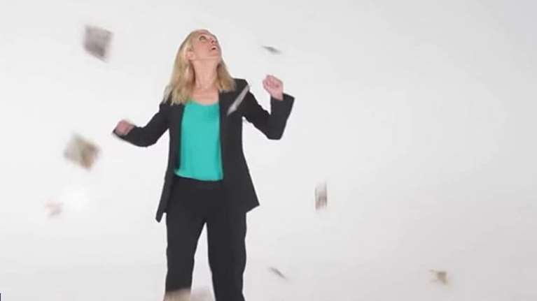 Στο &quot;κόκκινο&quot; η αντιπαράθεση κυβέρνησης-ΣΥΡΙΖΑ για το απαράδεκτο σποτ της Κουμουνδούρου με τους δημοσιογράφους