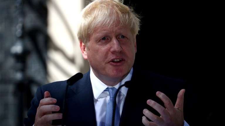 Δεν ενθουσιάζεται ο Τζόνσον: Έτοιμη η Βρετανία για το εμβόλιο αλλά ακόμα είναι πολύ νωρίς
