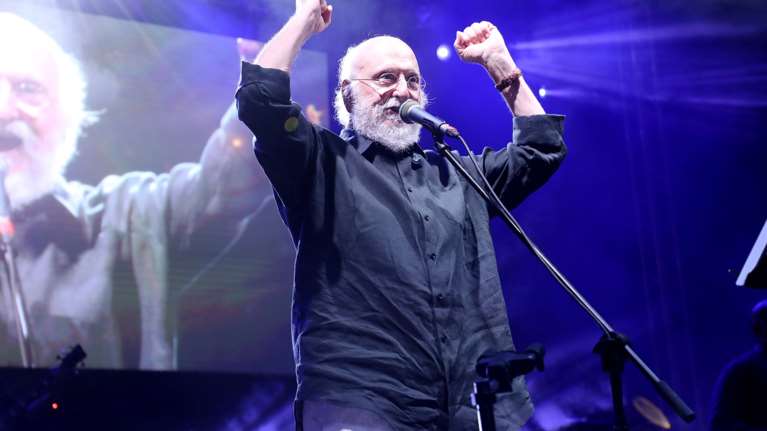 Ο Σαββόπουλος για την παρουσία του στο Rockwave: Πολύ γέρος για ροκ, μικρό παιδάκι για τον θάνατο