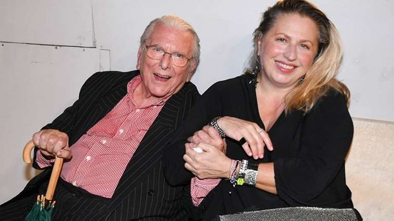 Δύο χρόνια χωρίς τον Κώστα Βουτσά | Η συγκινητική αφιέρωση της κόρης του Σάντρας: &quot;Ειναι τόσο δύσκολο που δεν είσαι εδώ&quot;