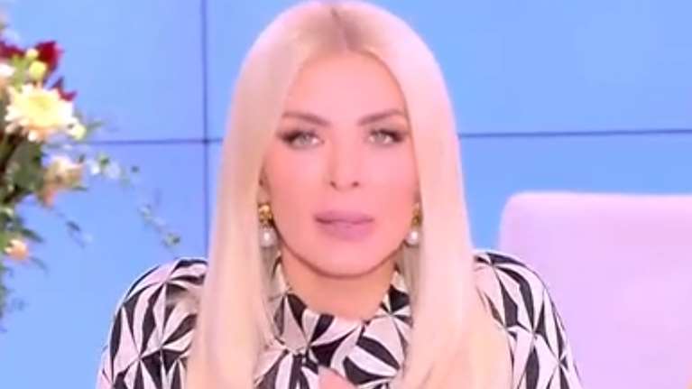 Η Κατερίνα Καινούργιου ζητά δημόσια συγγνώμη από την Φαίη Σκορδά