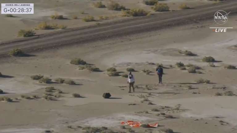 NASA: Στα χέρια των επιστημόνων το μεγαλύτερο δείγμα αστεροειδούς που έχει συλλεγεί ποτέ [βίντεο]