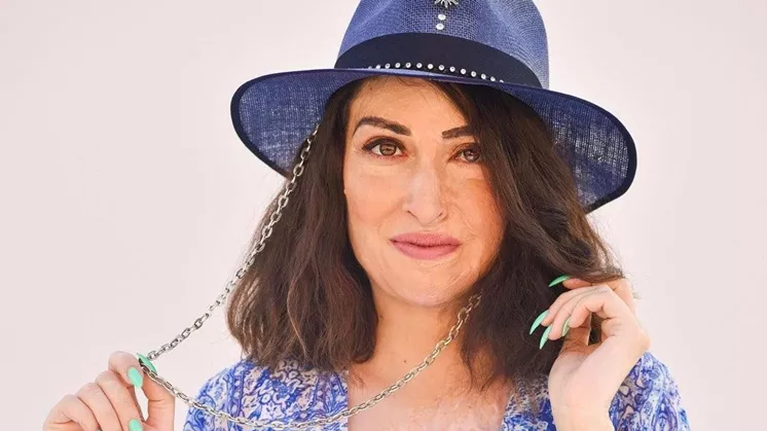 Ιωάννα Παλιοσπύρου: &quot;Θέλω να πω δυνατά ότι πρέπει να αγαπάμε το σώμα μας με τις ατέλειες που έχουμε όπως έχω κι εγώ&quot;