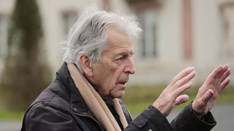 &quot;Τελευταία Πνοή&quot;: Ο σπουδαίος Κώστας Γαβράς κοιτά κατάματα τον θάνατο