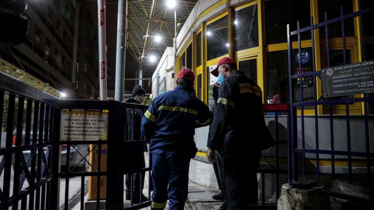 Καλλιθέα: "Ήταν απελπισμένος, δεν έβλεπε τον 4χρονο γιο του"- Οικογενειακή κόντρα πίσω από την αυτοκτονία του 34χρονου