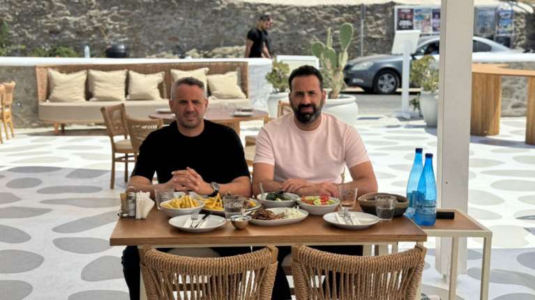 Από τη Θεσσαλονίκη στη Μύκονο η μυστική συνταγή μισού αιώνα - Τα σουτζουκάκια αποκτούν και κυκλαδίτικο αέρα