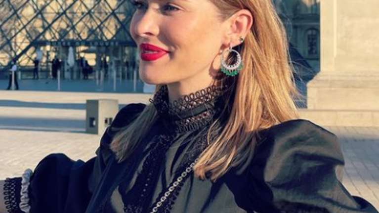 Η Ανίτα Μπραντ απαθαντίζει τον μικρό της γιο Νικόλα