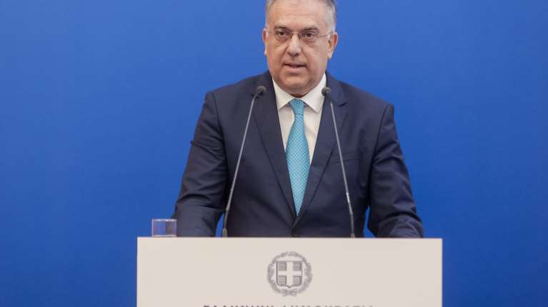 Θεοδωρικάκος σε νέους αστυνομικούς: &quot;Υπηρετούμε τις αξίες της ασφάλειας και της ελευθερίας&quot;