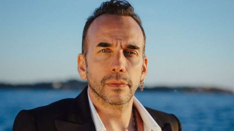 Η πρώτη αντίδραση του Πάνου Μουζουράκη μετά την απόφαση του δικαστηρίου για τον πατέρα Αντώνιο