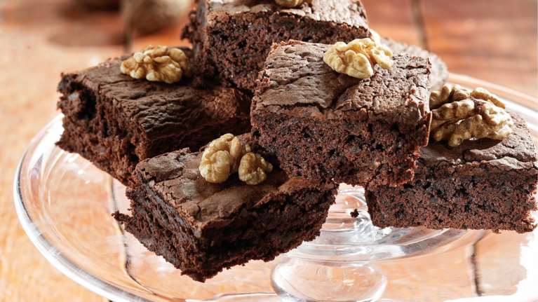 Τέλειο και δροσερό vegan σοκολατένιο γλυκό χωρίς αλεύρι και ζάχαρη - Ιδανικό για το καλοκαίρι