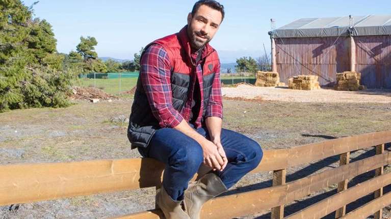 Αποκαλύψεις από τον Σάκη Τανιμανίδη για τη &quot;Φάρμα&quot;: Γιατί η Ειρήνη Κολλιδά βάζει τα κλάματα;