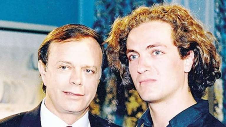 Ανδρέας Ανδρεόπουλος: Tα πρώτα Χριστούγεννα  του &quot;Τίμου Δράκου&quot; της &quot;Λάμψης&quot; στο Σπίτι του Ηθοποιού