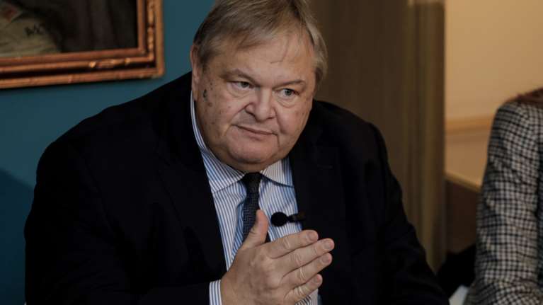 Βενιζέλος για δήλωση Μητσοτάκη: Ποινικά αξιόποινη η παρακολούθηση - Μεγάλων διαστάσεων σφάλμα ότι ήταν τυπικά νόμιμη