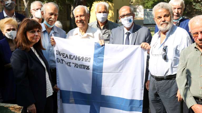 Η Πρόεδρος της Δημοκρατίας Κατερίνα Σακελλαροπούλου τίμησε τη μνήμη του αγωνιστή Σπύρου Μουστακλή