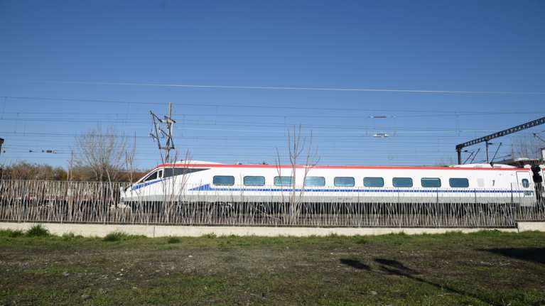 Τρένο υδρογόνου φέρνει η ΤΡΑΙΝΟΣΕ την Ελλάδα - Στο νέο αμαξοστάσιο της Θεσσαλονίκης το δεύτερο &quot;Λευκό Βέλος&quot;