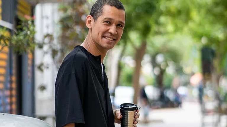 Ο Σωτήρης Κοντιζάς και ο γιος του έχουν το ίδιο χαμόγελο