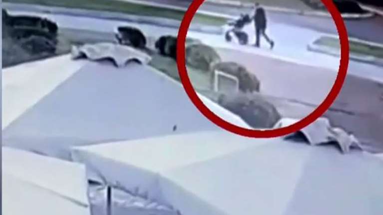 Εγκατάλειψη μωρού στο μουσείο: Νέο βίντεο-ντοκουμέντο - Βρήκαν DNA στο καρότσι του μωρού