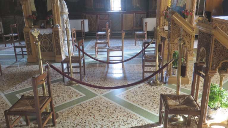 Αθεόφοβος έκλεψε από εκκλησίες ιερά σκεύη αξίας 50.000 ευρώ