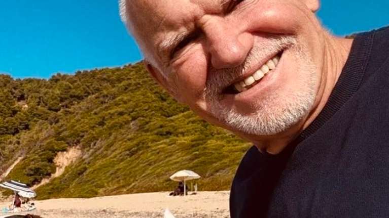 Το ΠΑΣΟΚ γιορτάζει αλλά ο Γιώργος Παπανδρέου λείπει… στην Κίνα- Το αιχμηρό σχόλιο στην εφημερίδα &quot;Τα Νέα&quot;