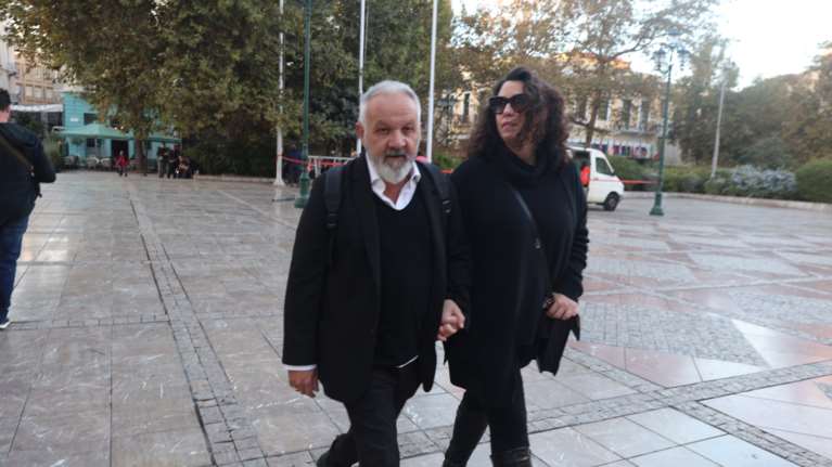 Θηβαίος για Σαββόπουλο: &quot;Χάσαμε όλοι τον παππού μας που μας έλεγε παραμύθια - Εφυγε το πρωτότυπο και μείνανε τα αντίγραφα&quot;